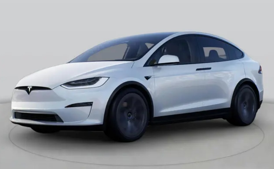 تيسلا موديل X 2025 ... أفضل سيارات دفع رباعي 2025 في الإمارات