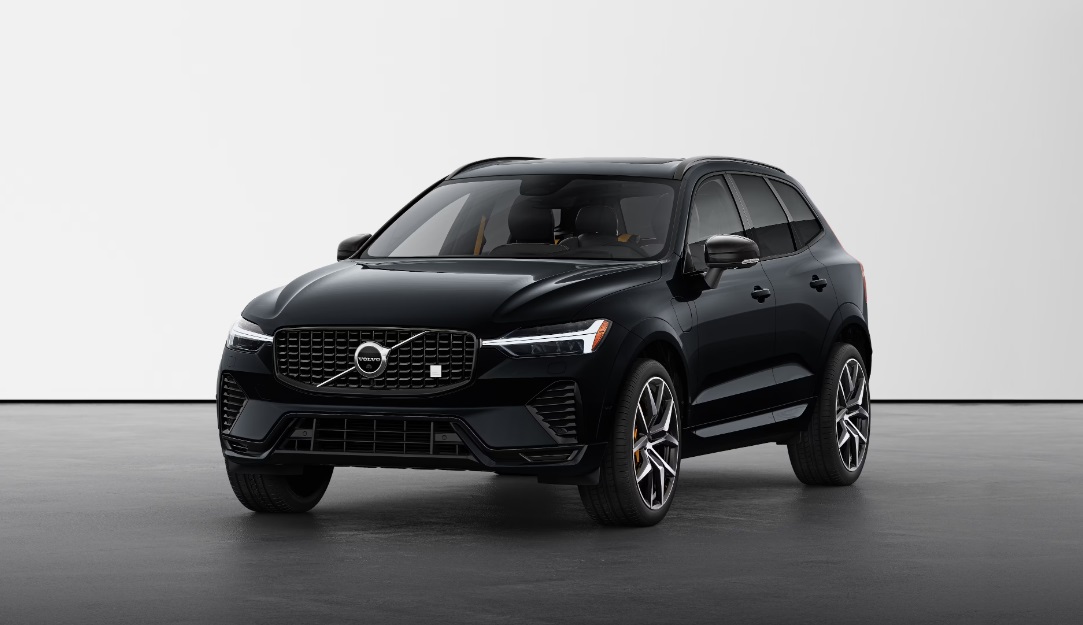 فولفو XC60 ريتشارج 2025 ... أفضل سيارات هجينة 2025 في الإمارات